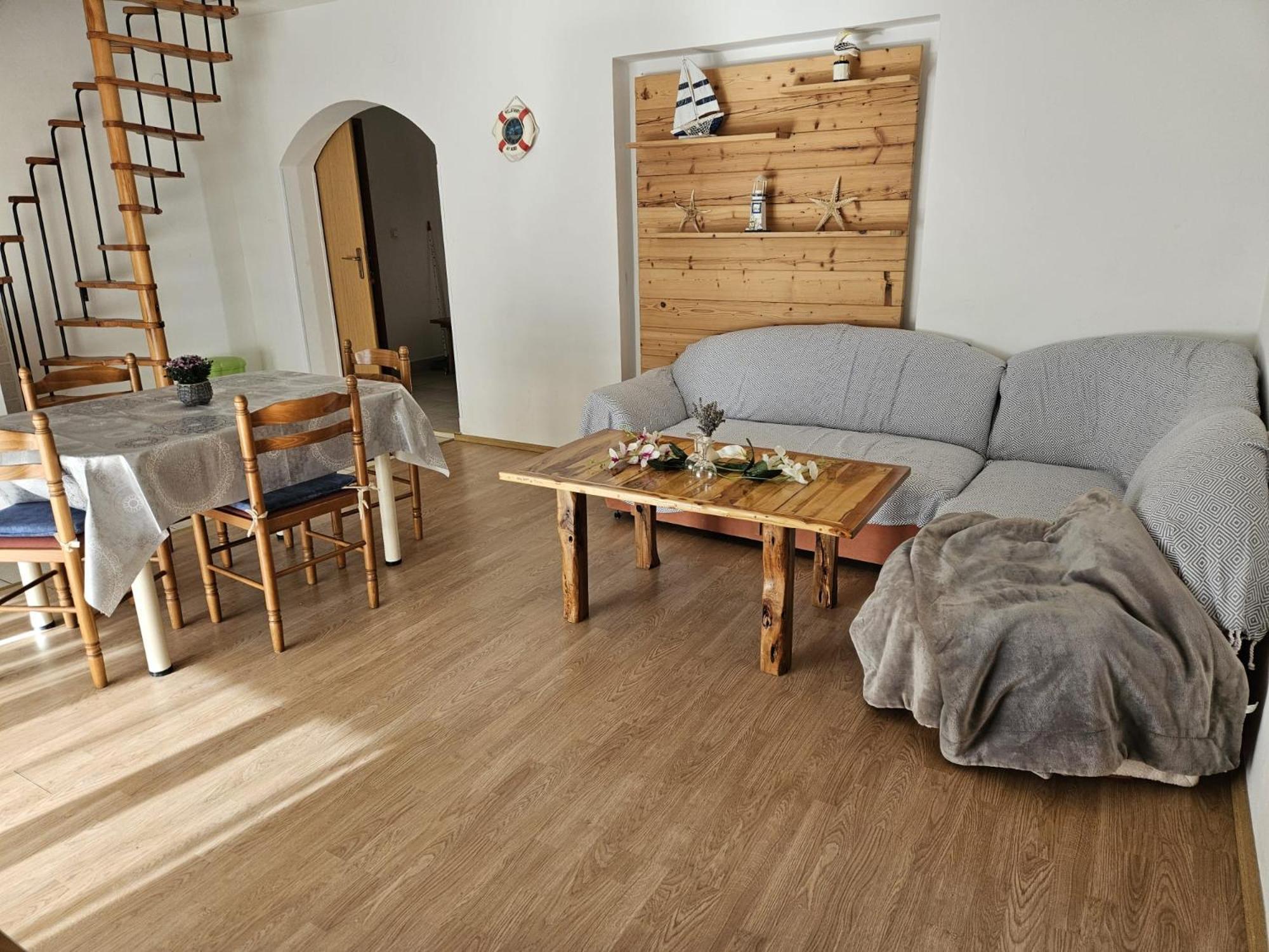 Pljesa Apartments Supetarska Draga Eksteriør billede